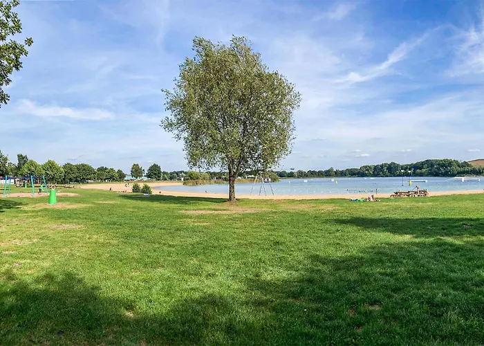 Awesome In 度假居 福尔特赫伊曾